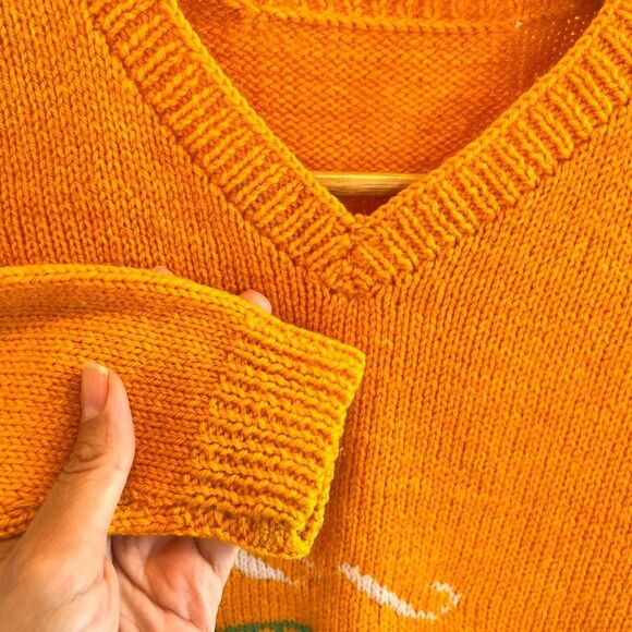 Vintage handmade Yellow Knit Sweater with Train Design - Picture 4 of 11